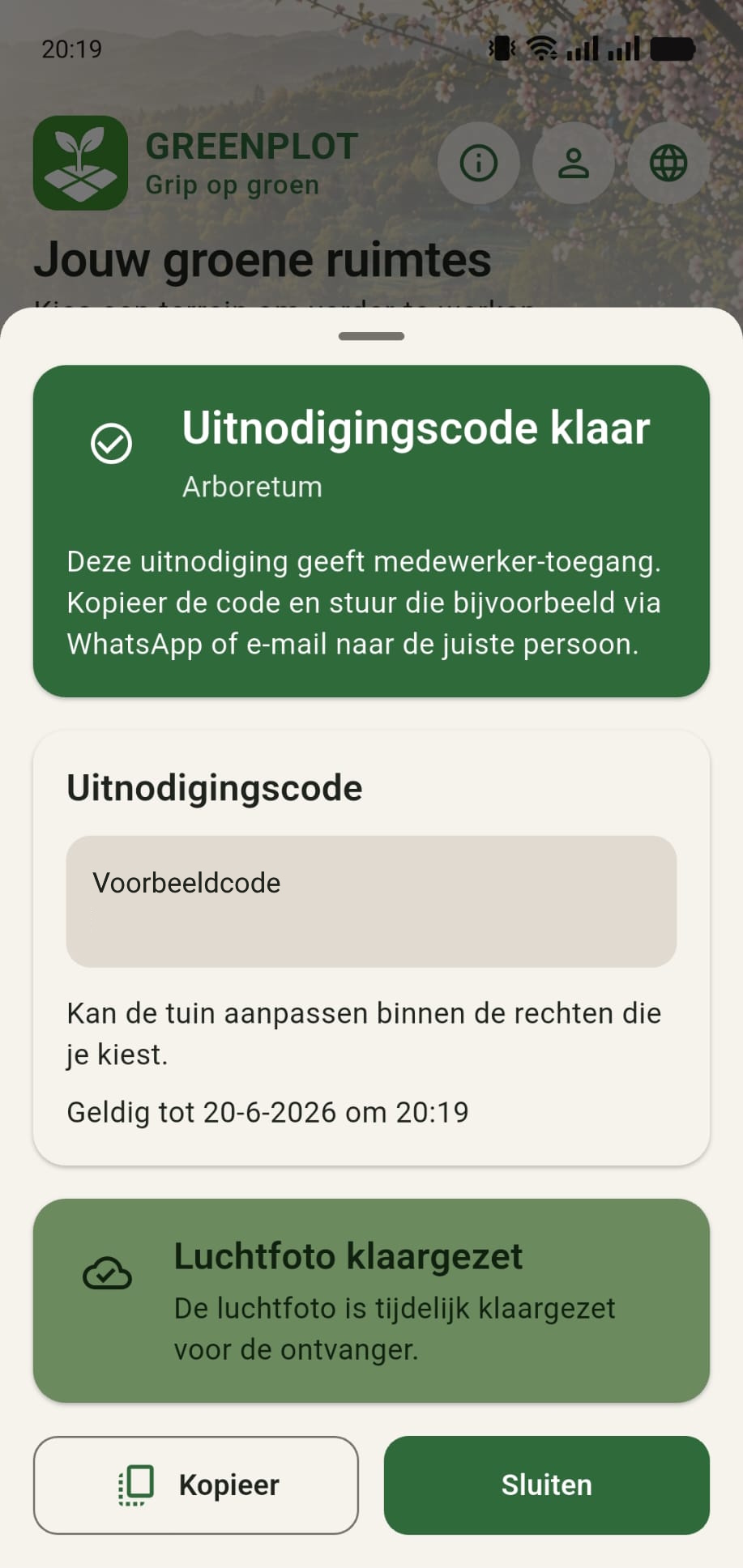 Scherm met de uitnodigingscode die kan worden gekopieerd en gedeeld